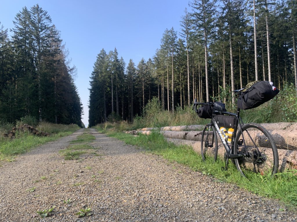 bikepacken in Belgische bossen